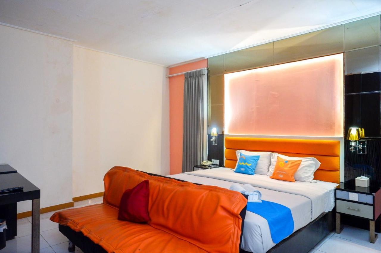 Sans Hotel International Surabaya Gubeng Экстерьер фото