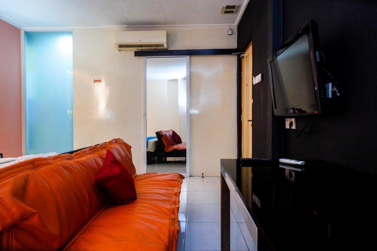 Sans Hotel International Surabaya Gubeng Экстерьер фото