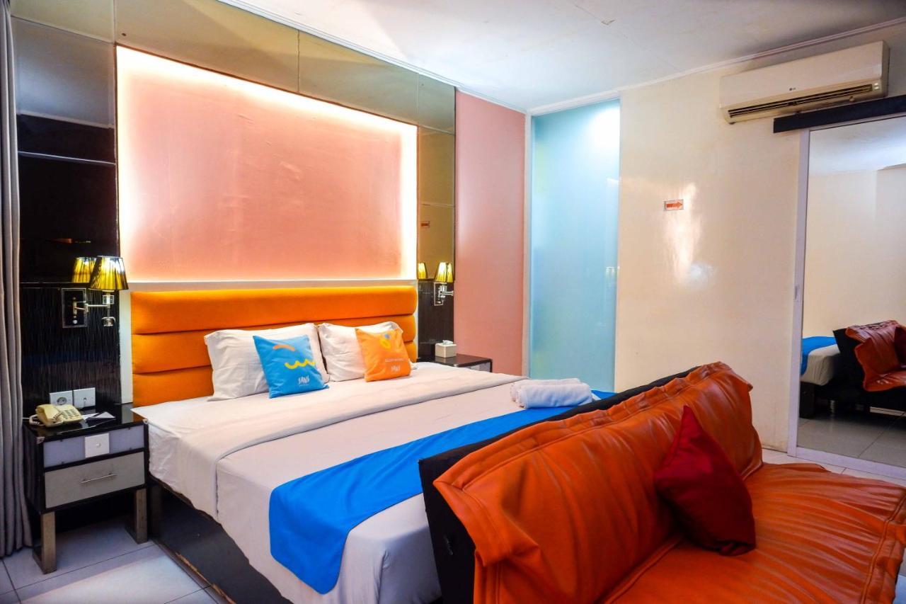 Sans Hotel International Surabaya Gubeng Экстерьер фото