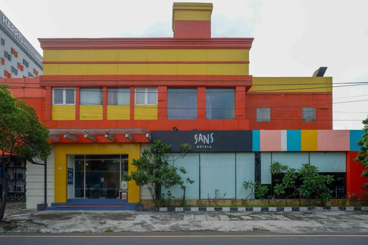 Sans Hotel International Surabaya Gubeng Экстерьер фото